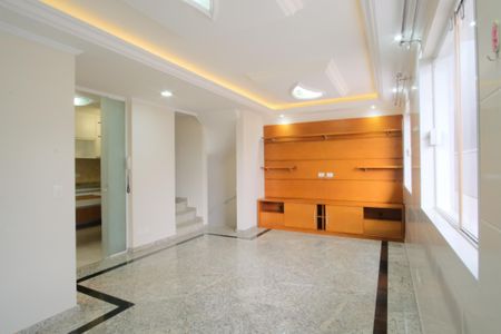 Sala de casa de condomínio para alugar com 3 quartos, 102m² em Vila Aricanduva, São Paulo