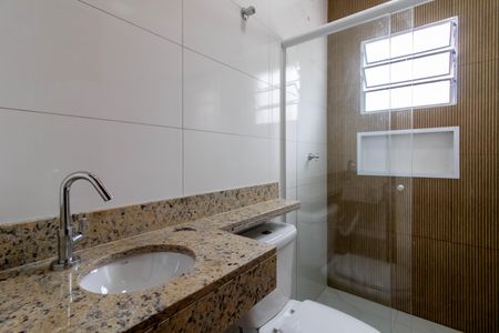 Banheiro Social de casa para alugar com 1 quarto, 40m² em Parque Continental I, Guarulhos