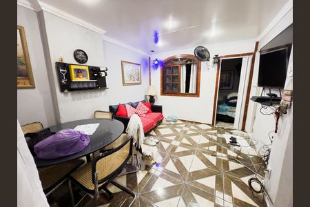 Sala de apartamento à venda com 2 quartos, 32m² em Olaria, Rio de Janeiro