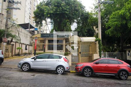 Apartamento à venda com 75m², 3 quartos e 1 vagaFachada e portaria