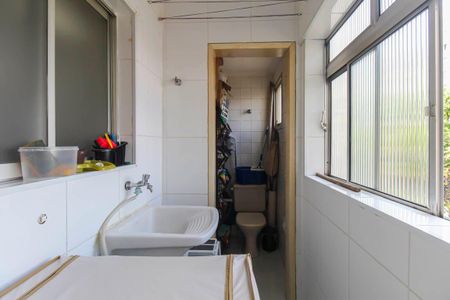 Apartamento à venda com 75m², 3 quartos e 1 vagaÁrea de Serviço