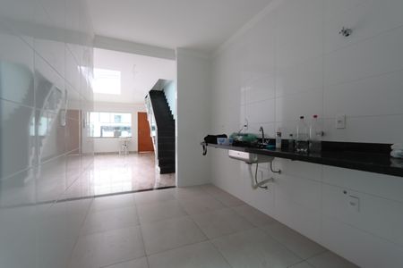 Casa à venda com 107m², 3 quartos e 3 vagasCozinha