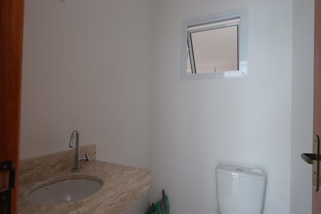 Casa à venda com 107m², 3 quartos e 3 vagasLavabo