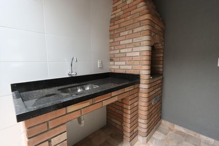 Casa à venda com 107m², 3 quartos e 3 vagasChurrasqueira