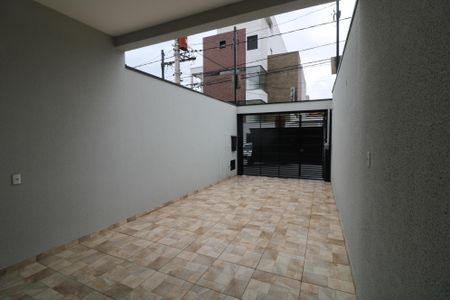 Casa à venda com 107m², 3 quartos e 3 vagasGaragem