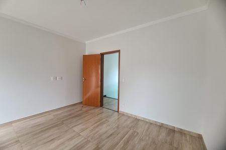 Casa à venda com 3 quartos, 107m² em Vila Lucia, São Paulo