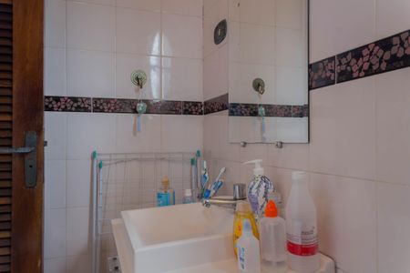 Casa à venda com 210m², 3 quartos e 2 vagas Casa à venda com 210m², 3 quartos e 2 vagasBanheiro da Suíte 1