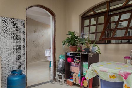 Casa à venda com 210m², 3 quartos e 2 vagas Casa à venda com 210m², 3 quartos e 2 vagasÁrea de Serviço