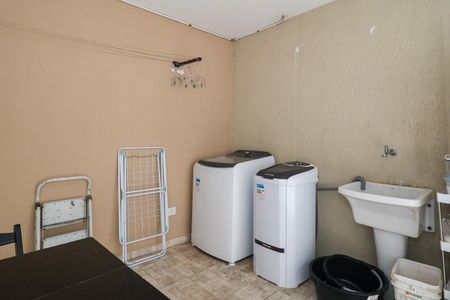 Casa para alugar com 166m², 3 quartos e 3 vagas Casa para alugar com 166m², 3 quartos e 3 vagasÁrea de Serviço