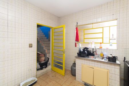 Casa à venda com 360m², 4 quartos e 2 vagas Casa à venda com 360m², 4 quartos e 2 vagasCozinha 2