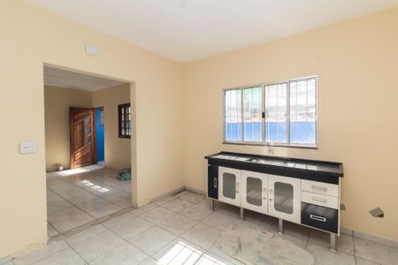 Casa à venda com 360m², 4 quartos e 2 vagas Casa à venda com 360m², 4 quartos e 2 vagasCozinha