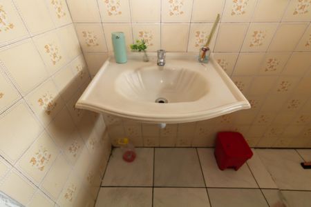 Casa à venda com 360m², 4 quartos e 2 vagas Casa à venda com 360m², 4 quartos e 2 vagasBanheiro 3