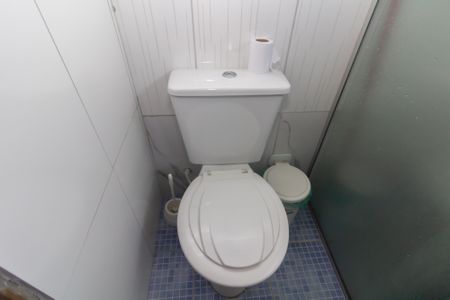 Casa à venda com 360m², 4 quartos e 2 vagas Casa à venda com 360m², 4 quartos e 2 vagasBanheiro 4