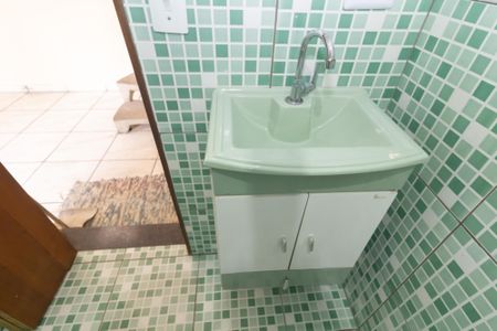 Casa à venda com 360m², 4 quartos e 2 vagas Casa à venda com 360m², 4 quartos e 2 vagasBanheiro 2