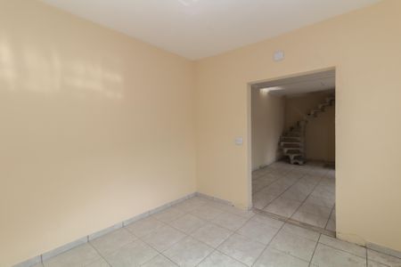 Casa à venda com 360m², 4 quartos e 2 vagas Casa à venda com 360m², 4 quartos e 2 vagasCozinha