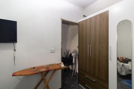 Casa à venda com 360m², 4 quartos e 2 vagas Casa à venda com 360m², 4 quartos e 2 vagasQuarto 4