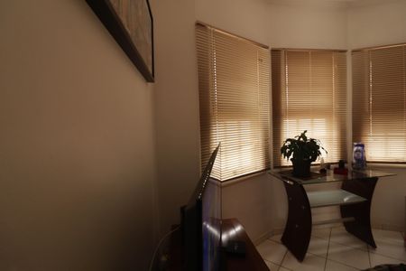 Sala de casa à venda com 4 quartos, 300m² em Jardim Paulista Ii, Jundiaí