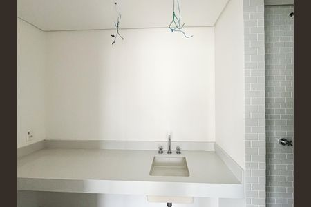 Banheiro de apartamento à venda com 1 quarto, 62m² em Sumarezinho, São Paulo