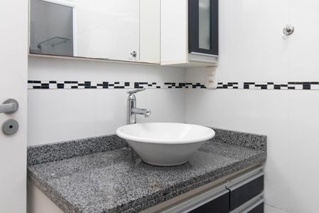 Casa para alugar com 135m², 3 quartos e 2 vagasBanheiro da Suíte