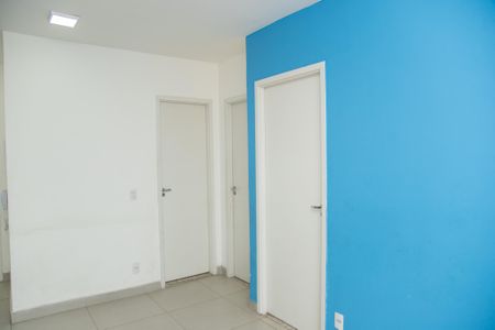 Sala de apartamento para alugar com 2 quartos, 42m² em Parque Maria Helena, São Paulo