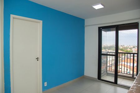 Sala de apartamento para alugar com 2 quartos, 42m² em Parque Maria Helena, São Paulo