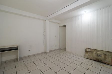 Sala de casa para alugar com 1 quarto, 25m² em Parque Industrial das Oliveiras, Taboão da Serra