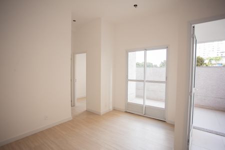 SALA E COZINHA de apartamento para alugar com 2 quartos, 53m² em Imirim, São Paulo