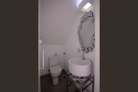 Casa à venda com 160m², 3 quartos e 2 vagasLavabo 