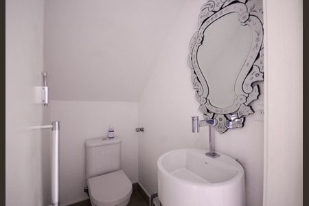 Casa à venda com 160m², 3 quartos e 2 vagasLavabo 