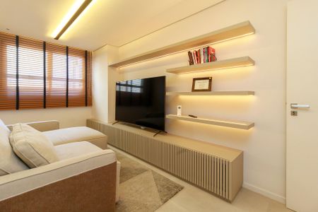 Apartamento para alugar com 136m², 4 quartos e 3 vagas Apartamento para alugar com 136m², 4 quartos e 3 vagasSala de TV