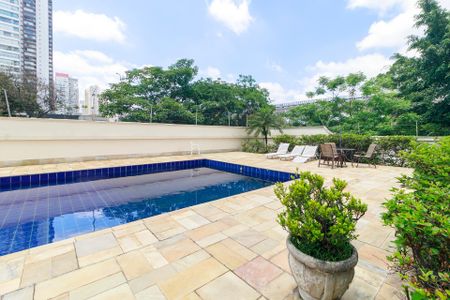 Apartamento para alugar com 136m², 4 quartos e 3 vagas Apartamento para alugar com 136m², 4 quartos e 3 vagasPiscina