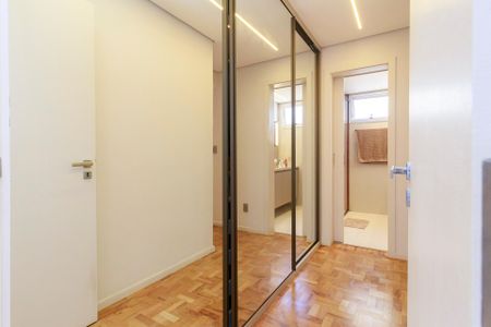 Apartamento para alugar com 136m², 4 quartos e 3 vagas Apartamento para alugar com 136m², 4 quartos e 3 vagasSuíte - Closet