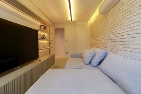 Apartamento para alugar com 136m², 4 quartos e 3 vagas Apartamento para alugar com 136m², 4 quartos e 3 vagasSala de TV