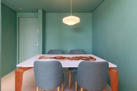 Apartamento para alugar com 136m², 4 quartos e 3 vagas Apartamento para alugar com 136m², 4 quartos e 3 vagasSala