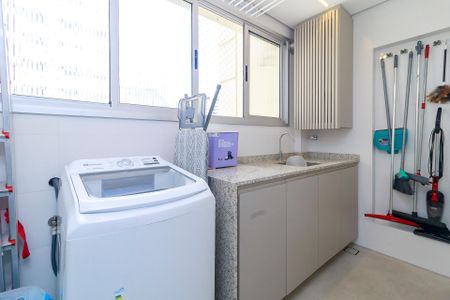 Apartamento para alugar com 136m², 4 quartos e 3 vagas Apartamento para alugar com 136m², 4 quartos e 3 vagasÁrea de Serviço