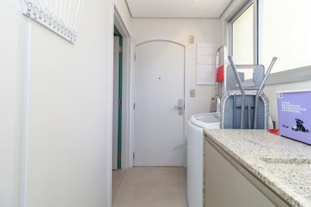 Apartamento para alugar com 136m², 4 quartos e 3 vagas Apartamento para alugar com 136m², 4 quartos e 3 vagasÁrea de Serviço