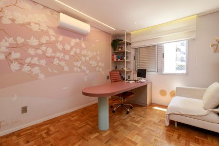 Apartamento para alugar com 136m², 4 quartos e 3 vagas Apartamento para alugar com 136m², 4 quartos e 3 vagasQuarto 2