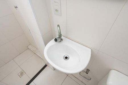 Apartamento para alugar com 63m², 2 quartos e sem vaga Apartamento para alugar com 63m², 2 quartos e sem vagaBanheiro de Serviço