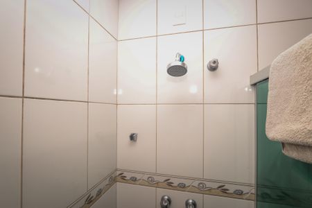 Casa à venda com 350m², 5 quartos e 5 vagasBanheiro da Suite