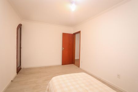 Casa à venda com 350m², 5 quartos e 5 vagasQuarto 3