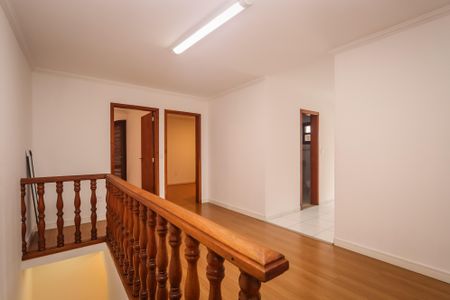 Casa à venda com 350m², 5 quartos e 5 vagasHall
