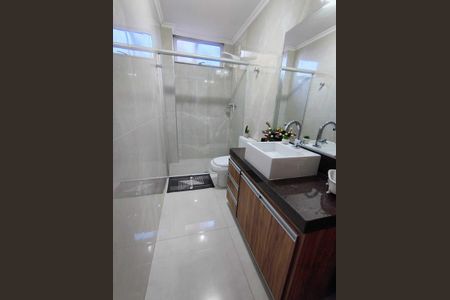 Banheiro de apartamento à venda com 3 quartos, 94m² em Amazonas, Contagem