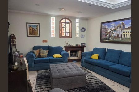 Casa à venda com 3 quartos, 150m² em Jardim Rizzo, São Paulo