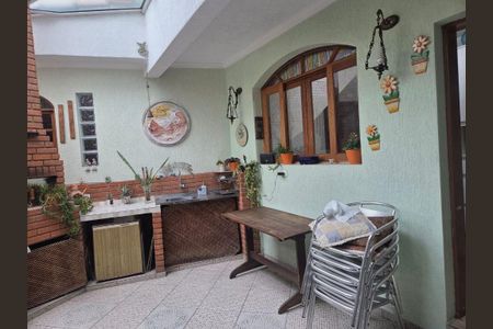 Casa à venda com 3 quartos, 150m² em Jardim Rizzo, São Paulo