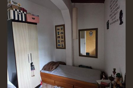 Casa à venda com 3 quartos, 150m² em Jardim Rizzo, São Paulo