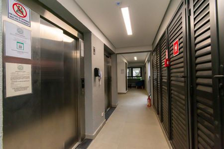 Apartamento à venda com 37m², 1 quarto e 1 vagaÁrea comum