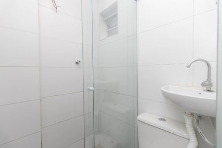 Banheiro de kitnet/studio para alugar com 1 quarto, 18m² em Vila Maria Baixa, São Paulo