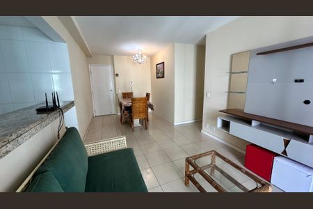 Sala de apartamento para alugar com 2 quartos, 70m² em Recreio dos Bandeirantes, Rio de Janeiro