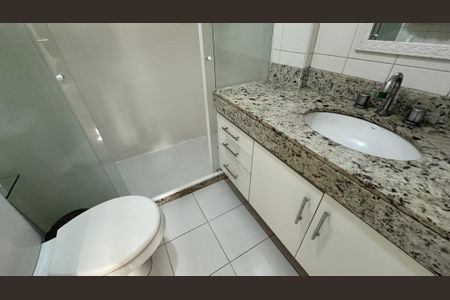 Apartamento para alugar com 70m², 2 quartos e 1 vagaBanheiro da Suíte