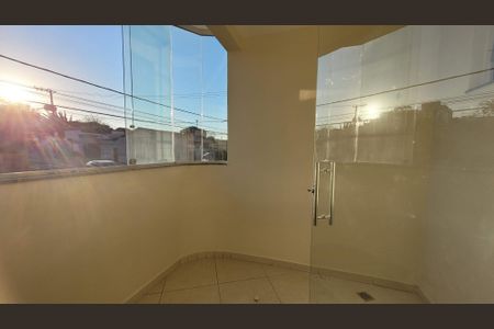 Varanda de apartamento para alugar com 3 quartos, 70m² em Angola, Betim
